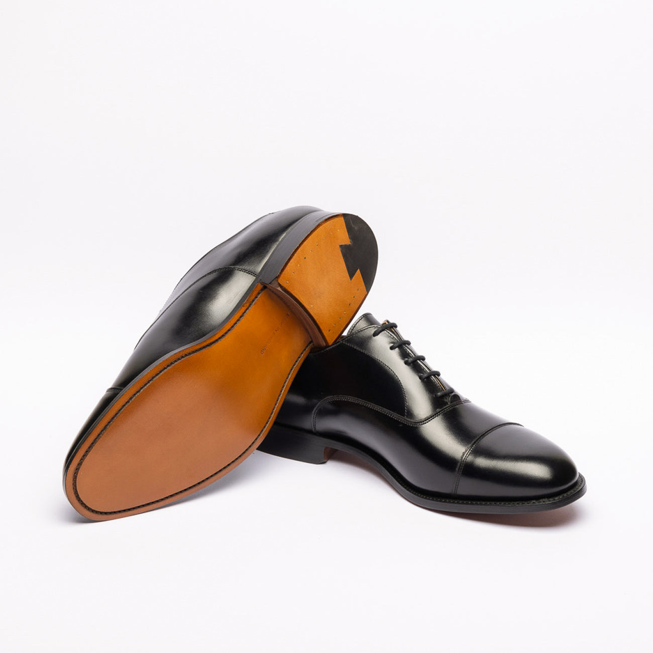 Stringata oxford Tricker's Boxgrove in pelle nera