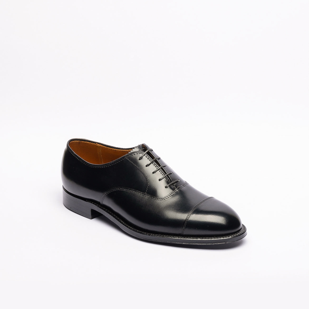 Stringata oxford Alden 907 in pelle nera