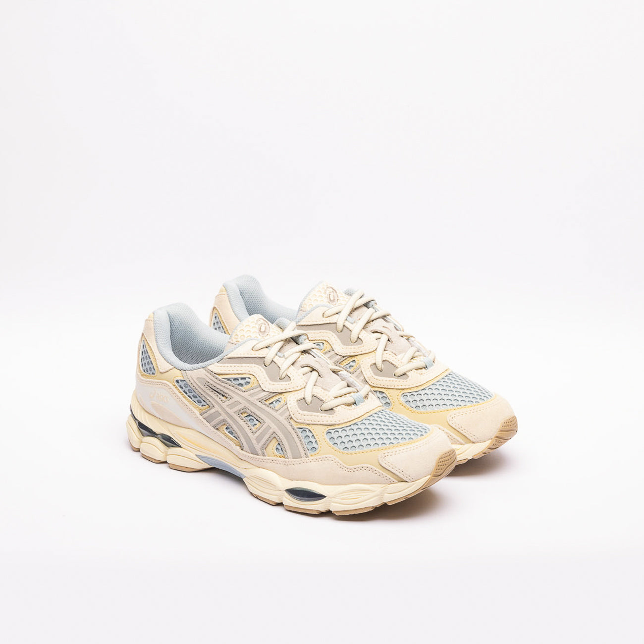 Sneaker running Asics Gel NYC in tessuto azzurro e camoscio beige