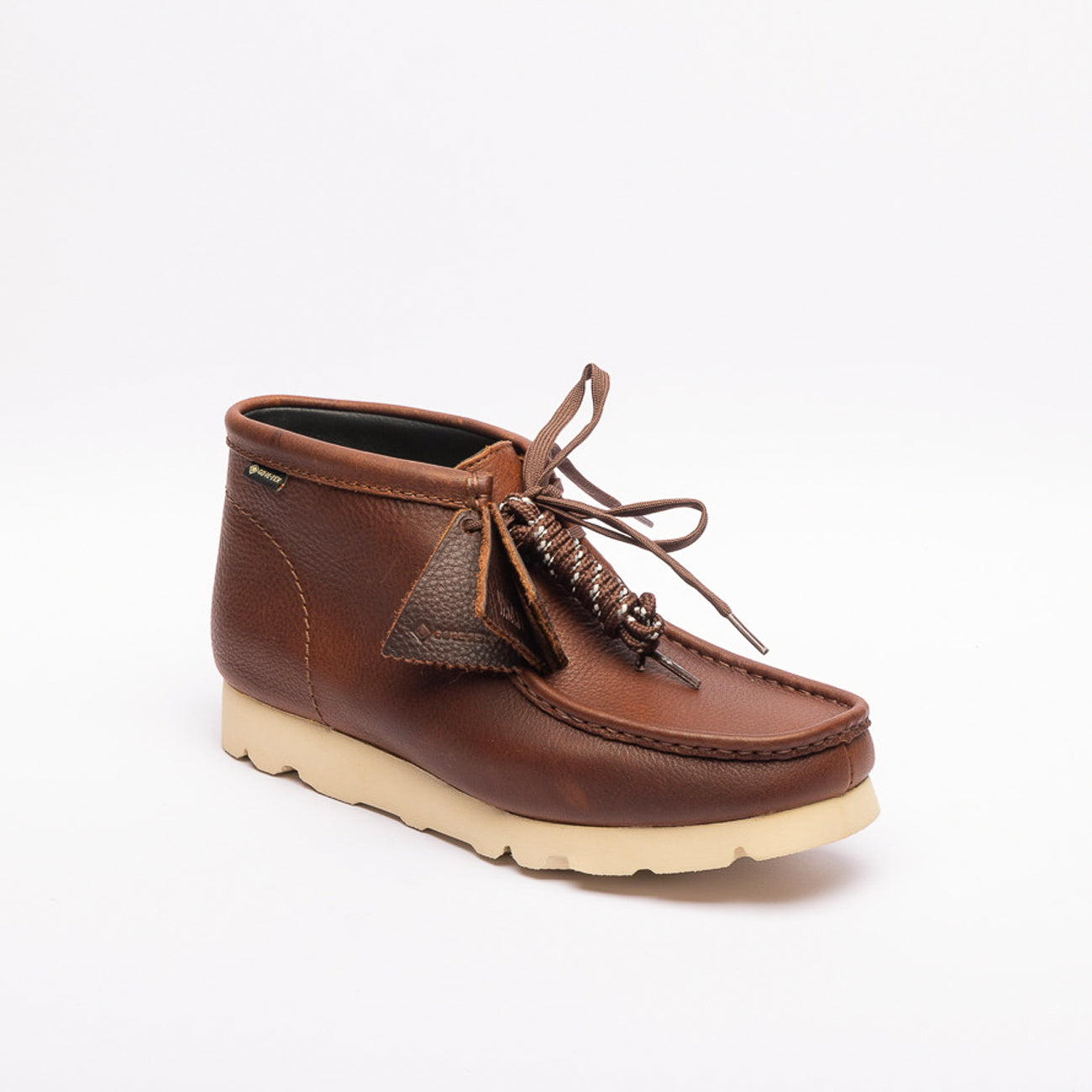 Clarks Wallabee BT GTX derby boot in brown grained leather