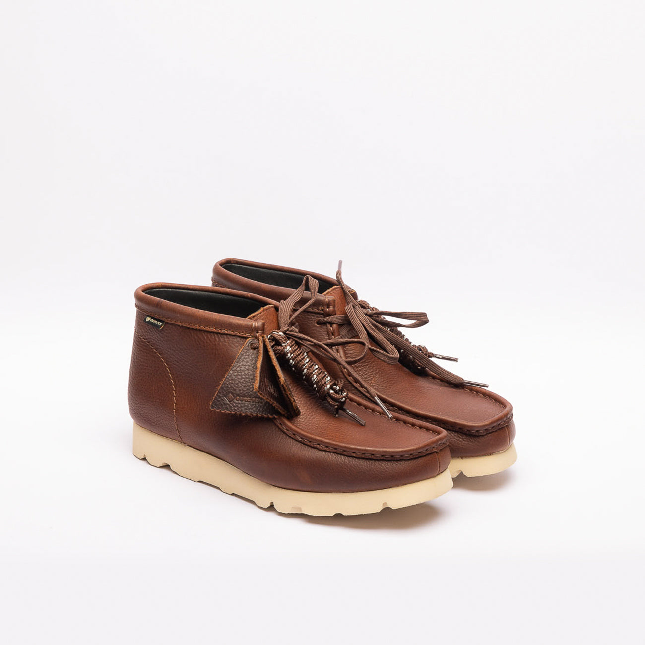 Clarks Wallabee BT GTX derby boot in brown grained leather