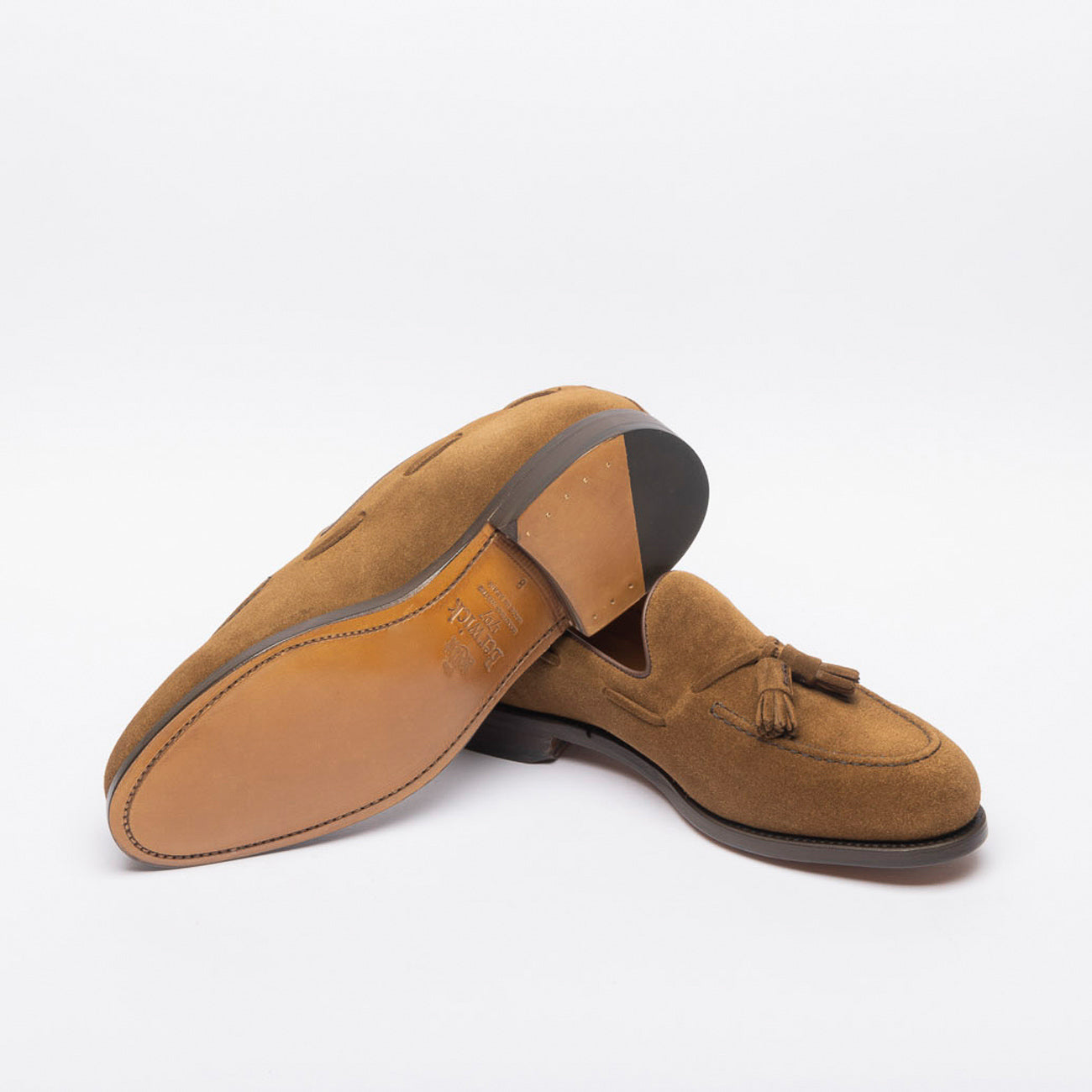 Mocassino con nappine Berwick 8491 in camoscio beige