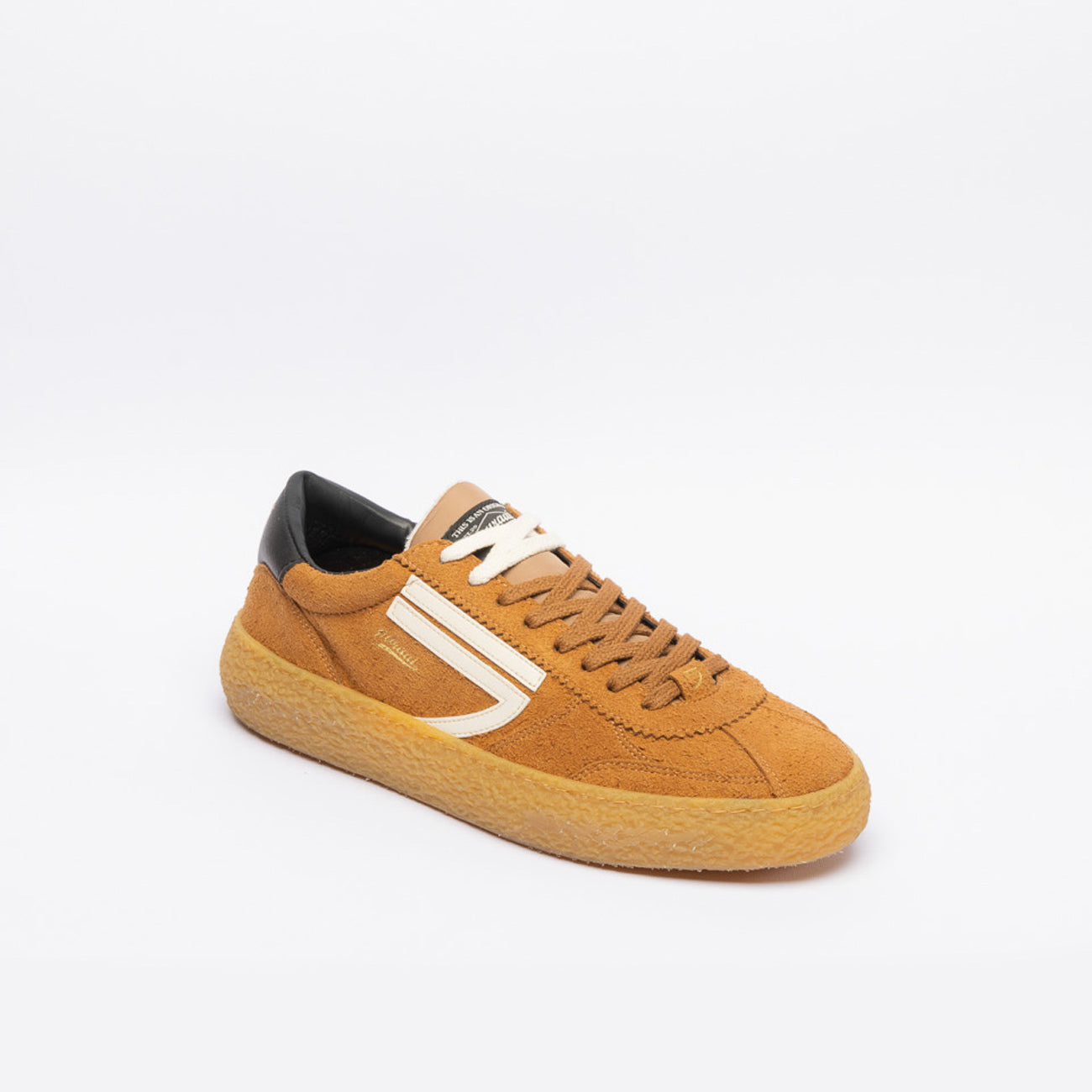 Sneaker eco-friendly Puraai Sigaro in camoscio marrone chiaro