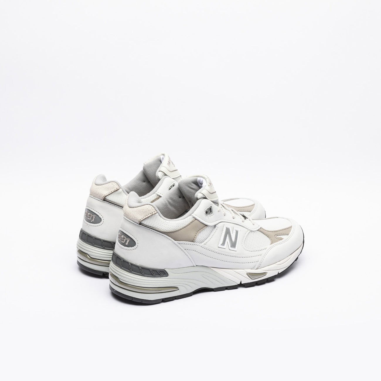 Sneaker New Balance 991v1 in nabuk bianco
