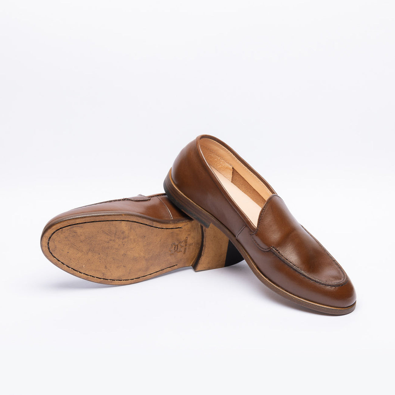 Mocassino slip-on Astorflex Venetflex in pelle marrone chiaro