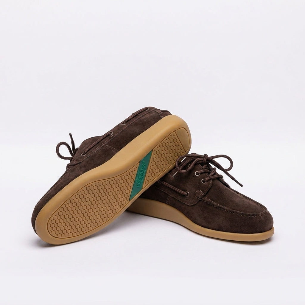 Stringata derby Sebago Gary Jobson in camoscio marrone