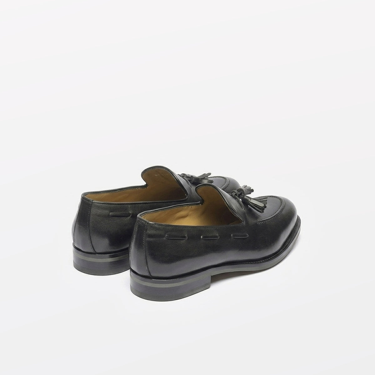 Mocassino con nappine Borghini GB03 in pelle nera (suola in Gomma)