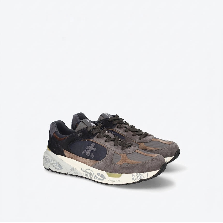 Sneaker Premiata Mase25 8426 in camoscio grigio e tessuto blu