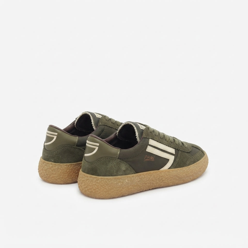 Sneaker eco-friendly Puraai Sidro in camoscio e tessuto verde