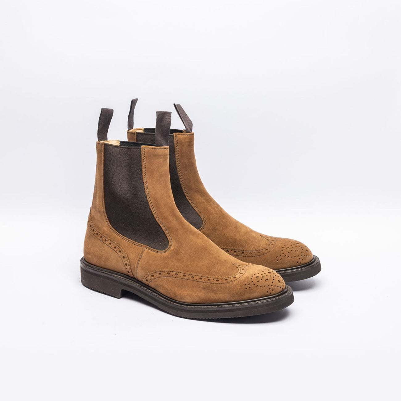 Polacco chelsea Tricker's Henry in camoscio marrone (Cubana suede)