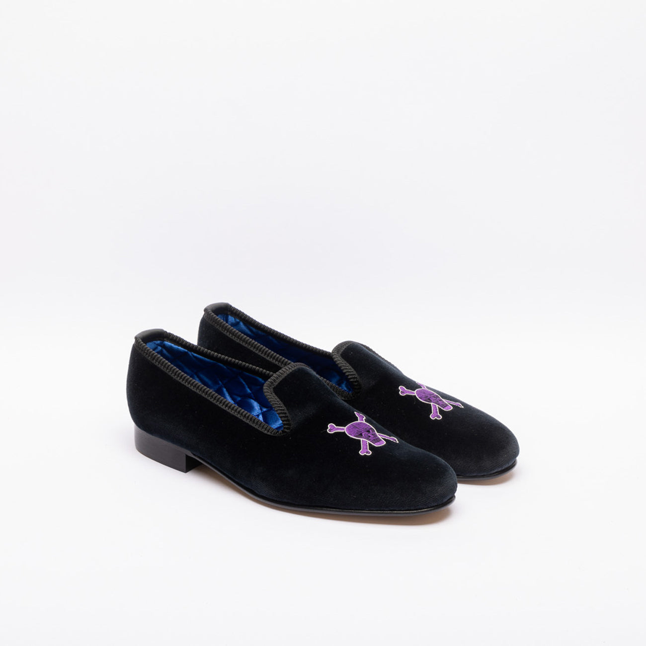 Bowhill & Elliott Skull velvet slipper in black